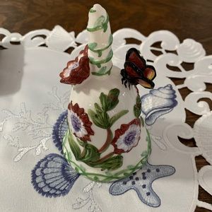 STUDIO NOVA GARDEN BLOOM DINNER BELL W BUTTERFLY KT376